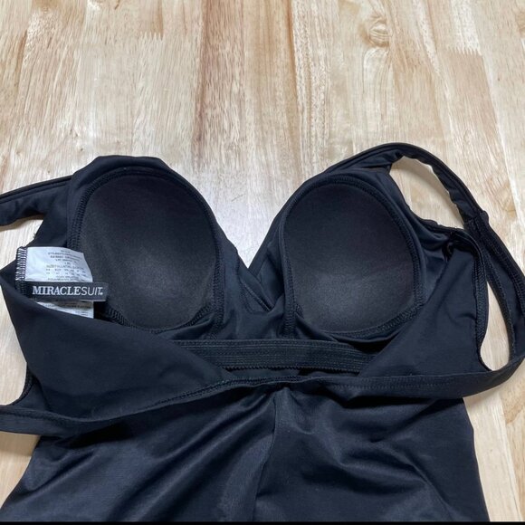 Miraclesuit - Women's Illusionist Crossover One Piece Swimsuit - Picture 6 of 12